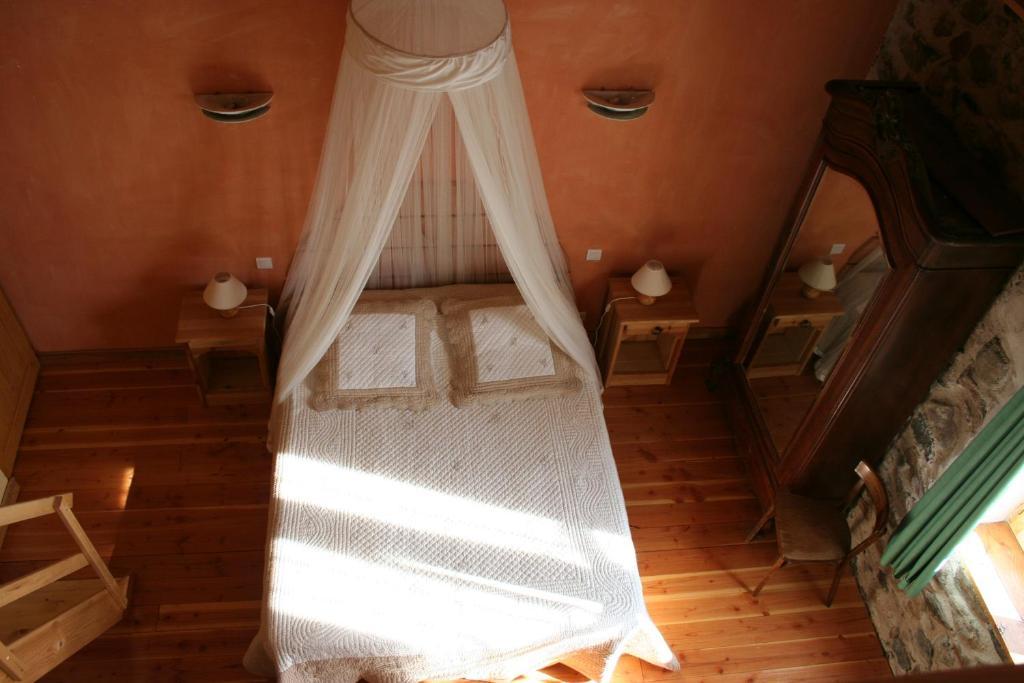 Chambres D'Hotes La Cime Beaujolaise Poule-lès-Écharmeaux Zimmer foto
